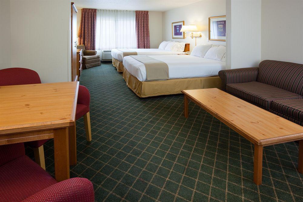 Holiday Inn Express & Suites Yankton By Ihg Quarto foto