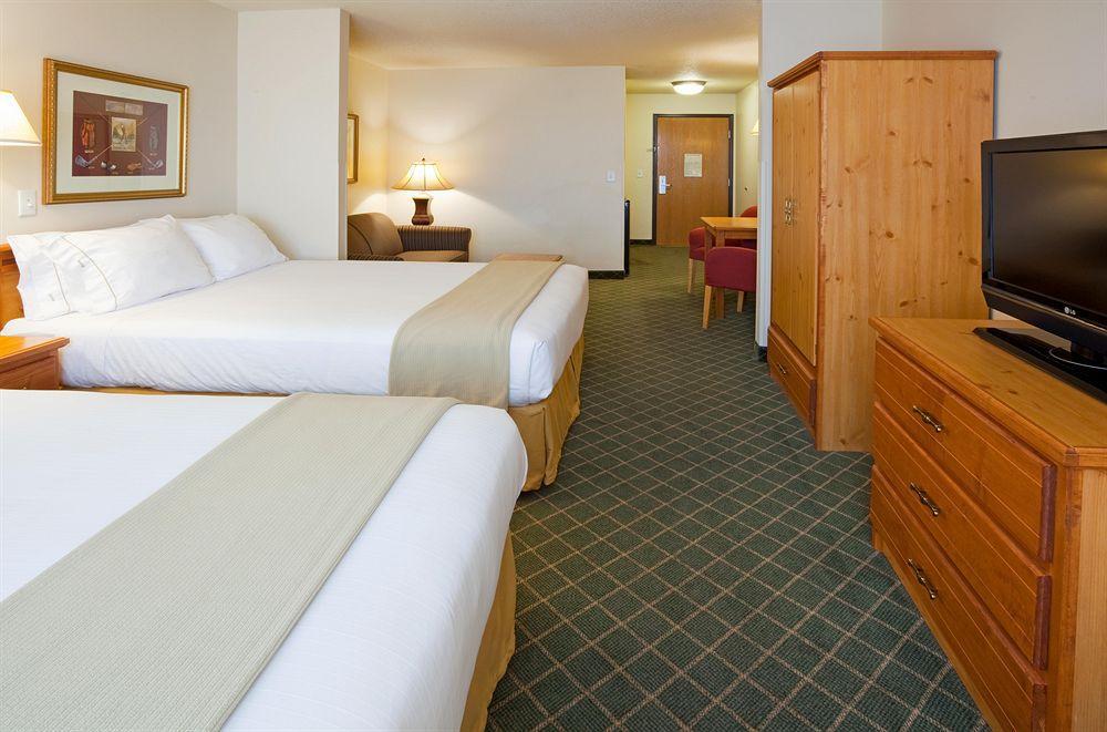 Holiday Inn Express & Suites Yankton By Ihg Quarto foto