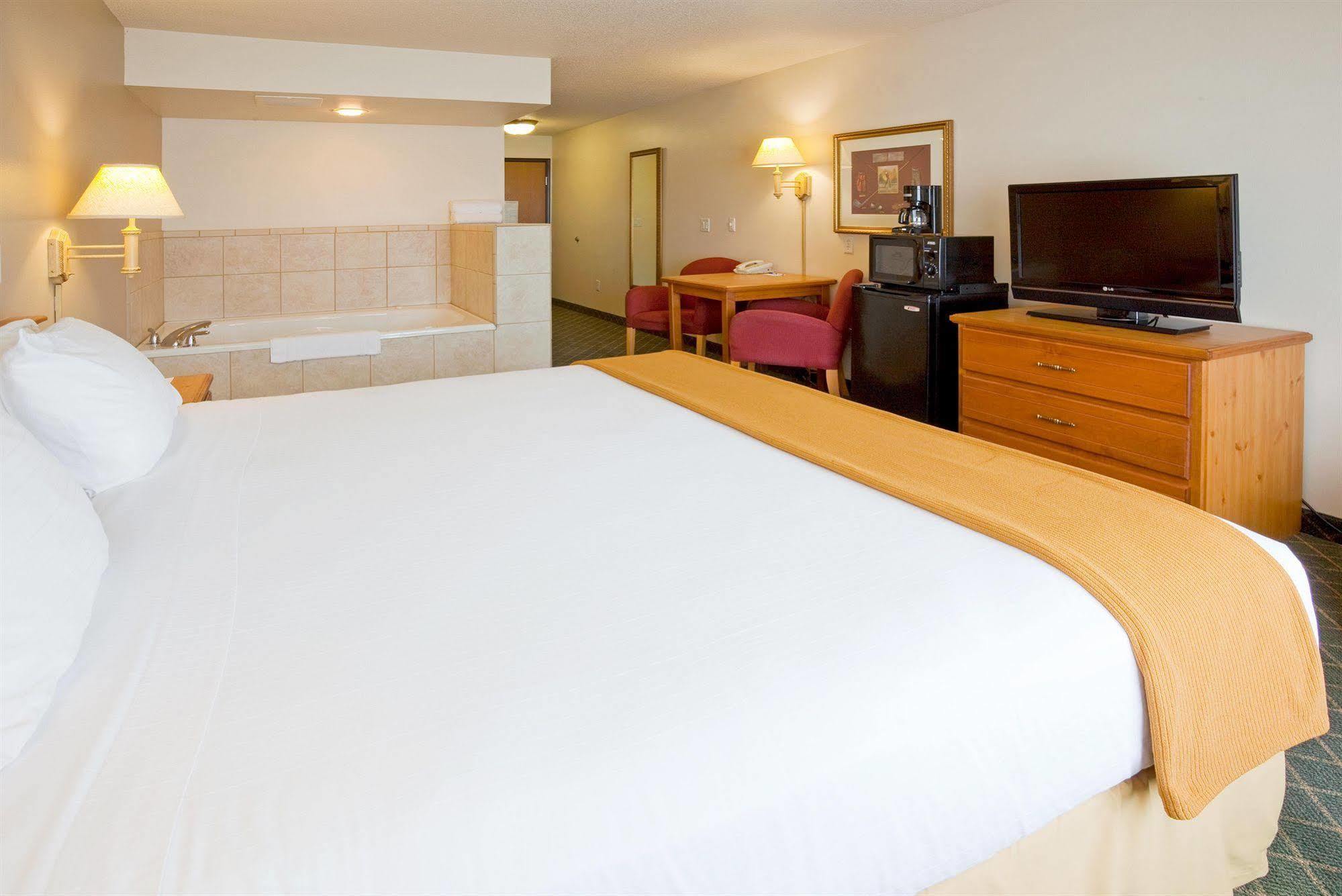 Holiday Inn Express & Suites Yankton By Ihg Quarto foto